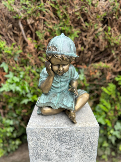 Boy reading - Garden ornament - Indoor