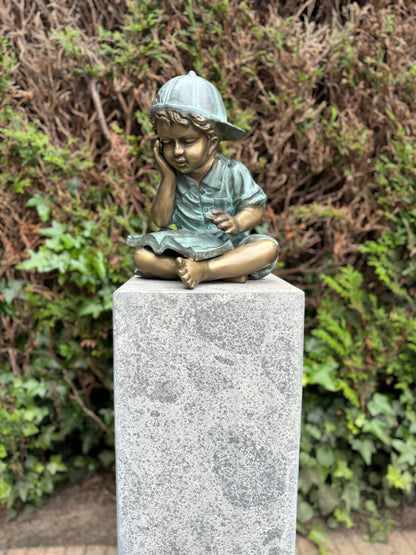 Boy reading - Garden ornament - Indoor