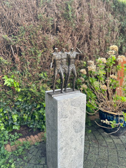 Estátua de Bronze - Os 3 Cavalheiros - 28x10x36cm - 5 kg