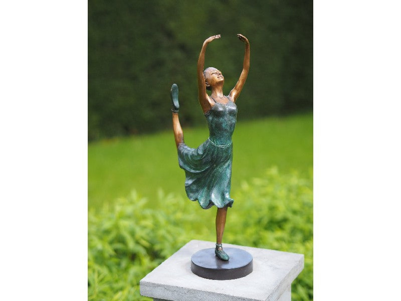 Bronzen ballerina